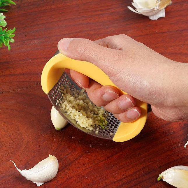 Stainless Steel Garlic Masher Garlic Press Household Manual Curve Fruit Vegetable